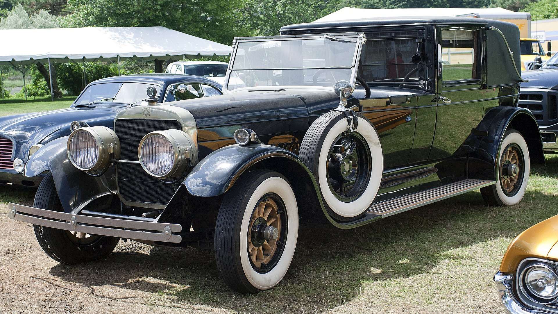 Click to Enlarge-Esc to Close myimgs/ArtDecoCars1910-36/1922 Cunningham V4 Model 82 A.jpg